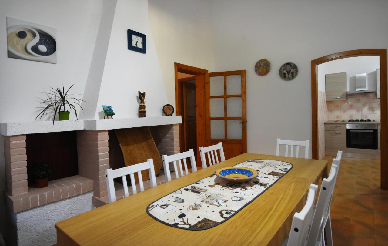 Mario & Nina - Portopino House Porto Pino Exterior photo